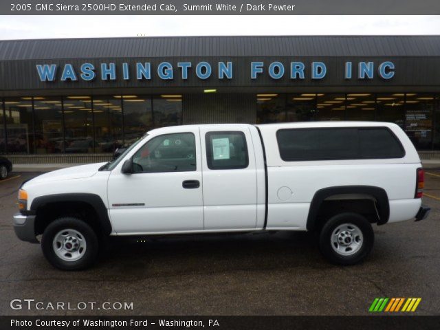 2005 GMC Sierra 2500HD Extended Cab in Summit White