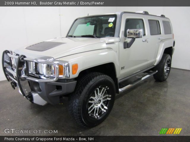 2009 Hummer H3  in Boulder Gray Metallic