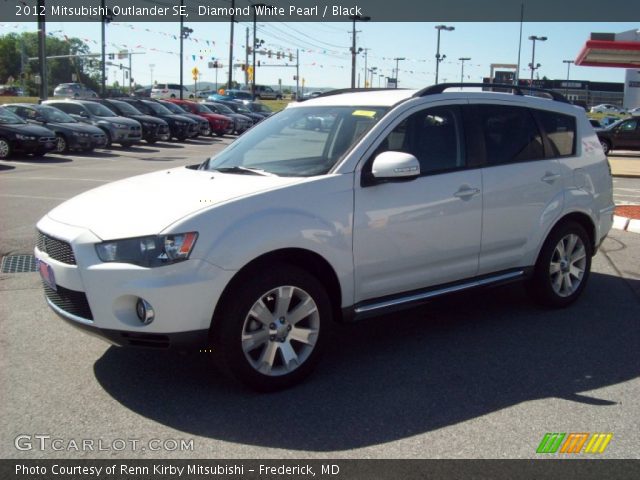 2012 Mitsubishi Outlander SE in Diamond White Pearl