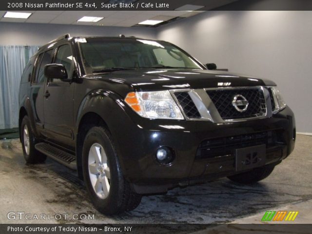 2008 Nissan Pathfinder SE 4x4 in Super Black