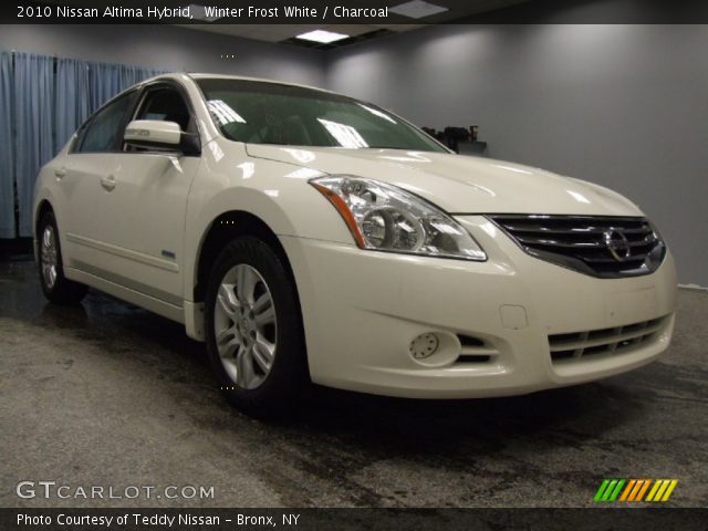 2010 Nissan Altima Hybrid in Winter Frost White
