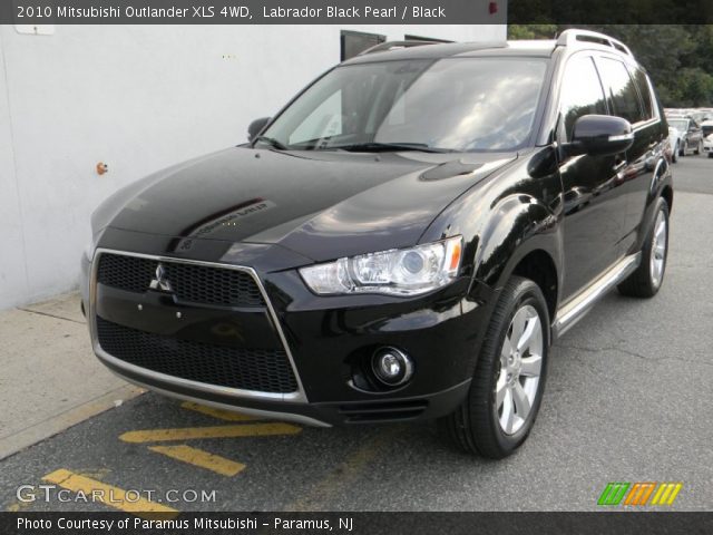 2010 Mitsubishi Outlander XLS 4WD in Labrador Black Pearl