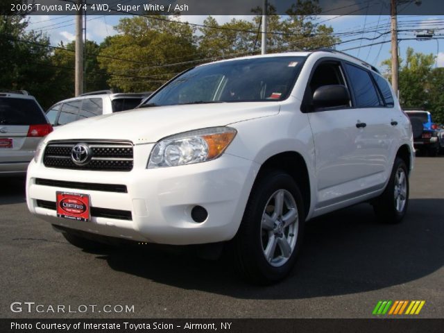 2006 Toyota RAV4 4WD in Super White