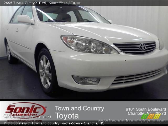 2006 Toyota Camry XLE V6 in Super White