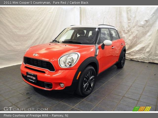 2011 Mini Cooper S Countryman in Pure Red