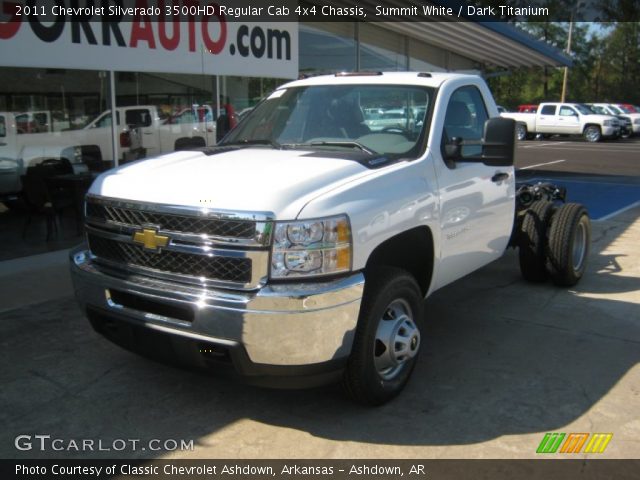 2011 Chevrolet Silverado 3500HD Regular Cab 4x4 Chassis in Summit White