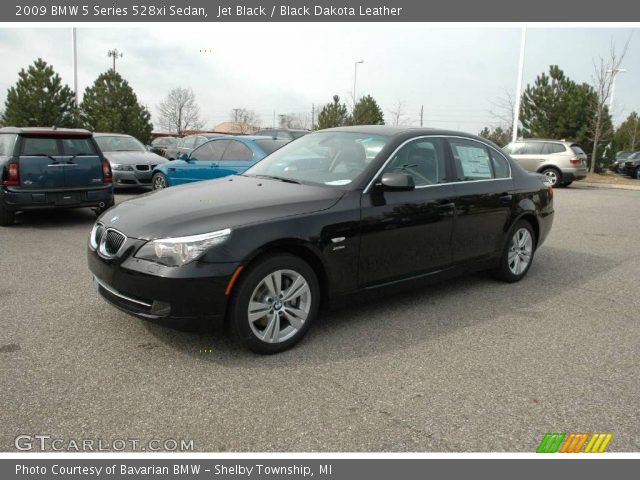 2009 BMW 5 Series 528xi Sedan in Jet Black