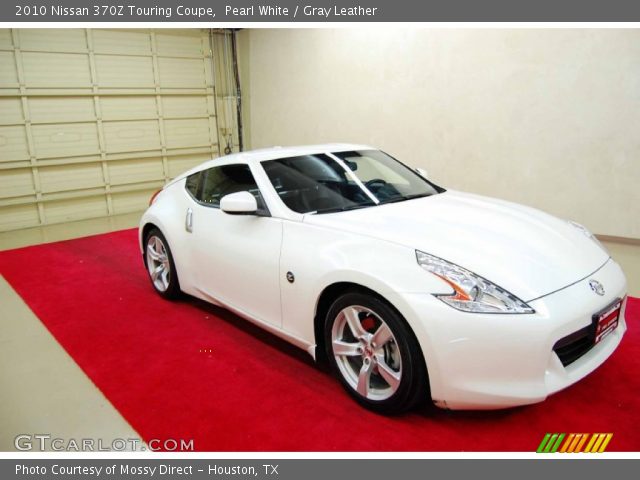 2010 Nissan 370Z Touring Coupe in Pearl White