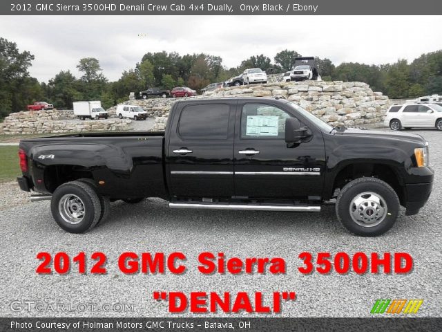 2012 GMC Sierra 3500HD Denali Crew Cab 4x4 Dually in Onyx Black