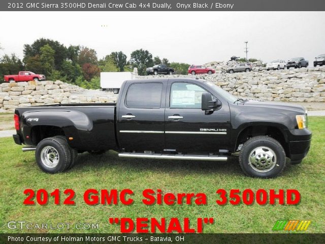 2012 GMC Sierra 3500HD Denali Crew Cab 4x4 Dually in Onyx Black