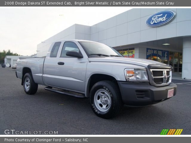 2008 Dodge Dakota ST Extended Cab in Bright Silver Metallic