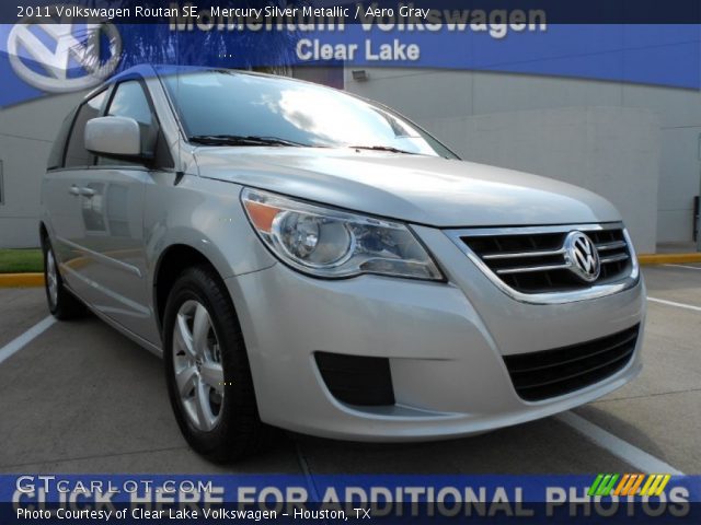 2011 Volkswagen Routan SE in Mercury Silver Metallic