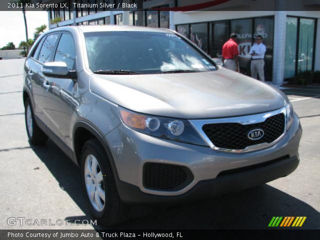 2011 Kia Sorento LX in Titanium Silver