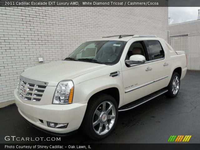 2011 Cadillac Escalade EXT Luxury AWD in White Diamond Tricoat