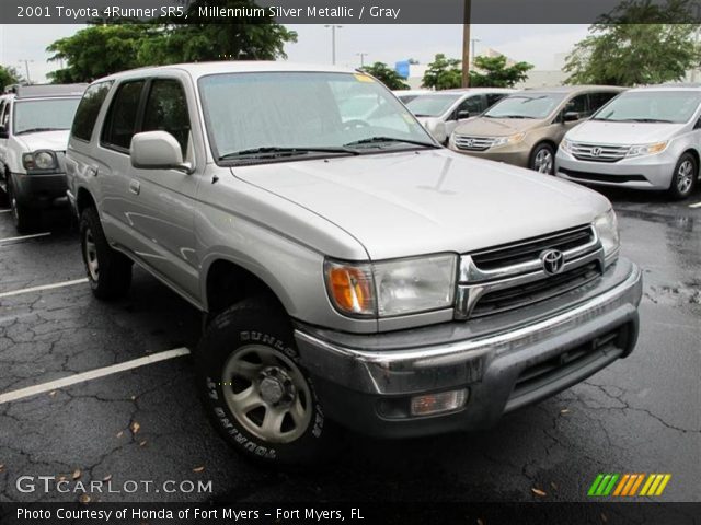 2001 Toyota 4Runner SR5 in Millennium Silver Metallic