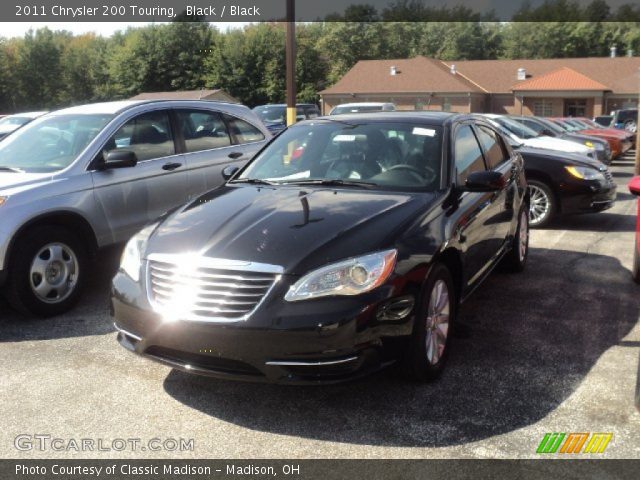 2011 Chrysler 200 Touring in Black