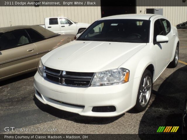 2011 Dodge Avenger Mainstreet in Bright White