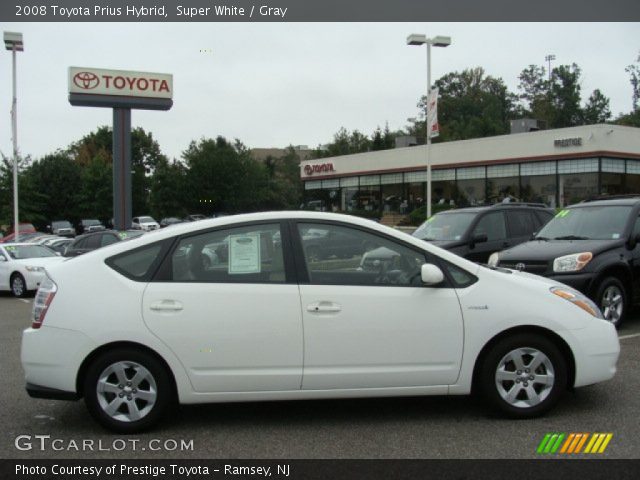 2008 Toyota Prius Hybrid in Super White