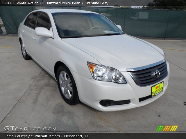 2010 Toyota Avalon XL in Blizzard White Pearl