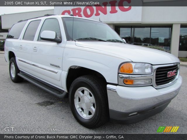 2005 GMC Yukon XL SLT in Summit White