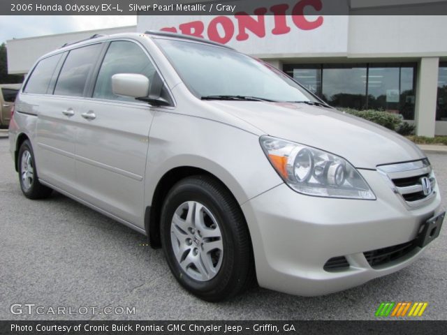 2006 Honda Odyssey EX-L in Silver Pearl Metallic