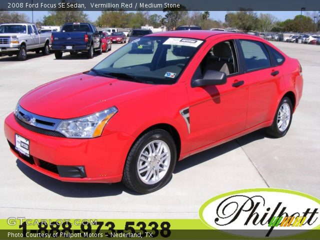 2008 Ford Focus SE Sedan in Vermillion Red