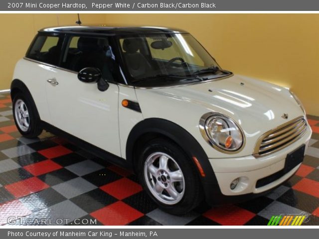2007 Mini Cooper Hardtop in Pepper White