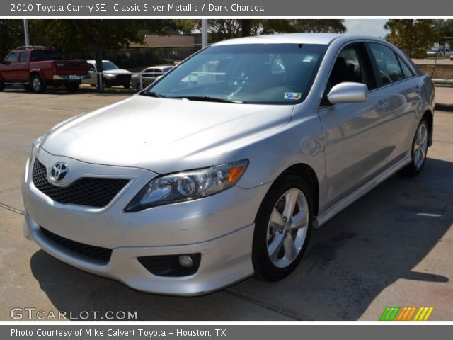 2010 Toyota Camry SE in Classic Silver Metallic