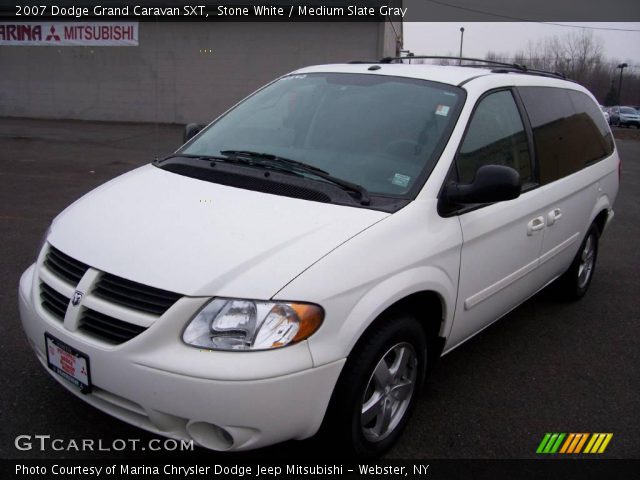 2007 Dodge Grand Caravan SXT in Stone White