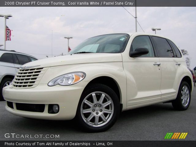 2008 Chrysler PT Cruiser Touring in Cool Vanilla White