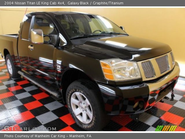 2004 Nissan Titan LE King Cab 4x4 in Galaxy Black