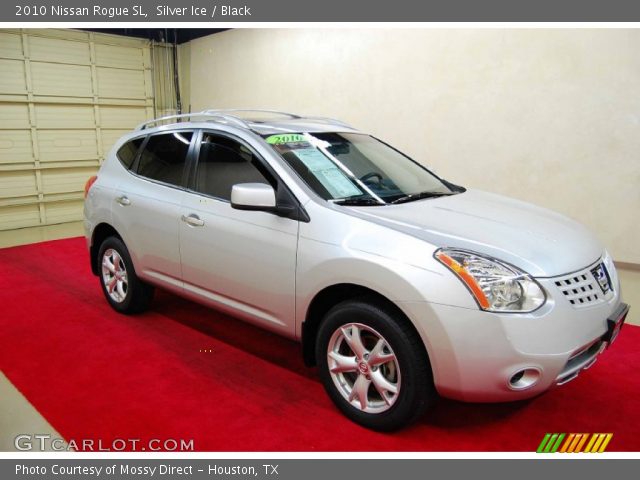 2010 Nissan Rogue SL in Silver Ice