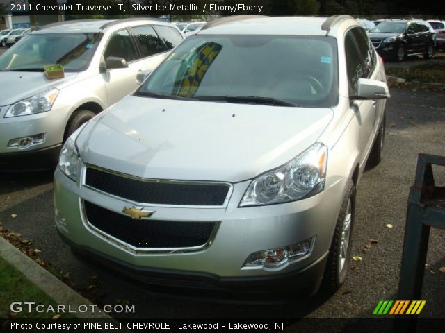 2011 Chevrolet Traverse LT in Silver Ice Metallic