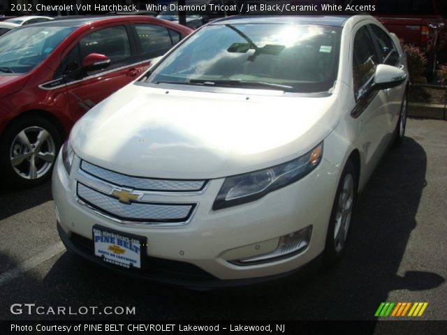 2012 Chevrolet Volt Hatchback in White Diamond Tricoat