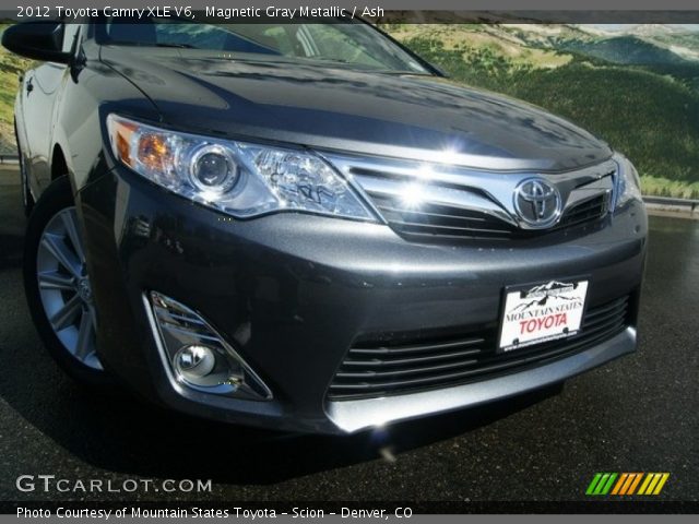 2012 Toyota Camry XLE V6 in Magnetic Gray Metallic
