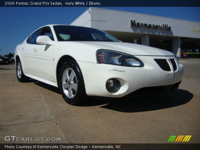 2006 Pontiac Grand Prix Sedan in Ivory White