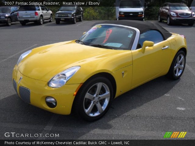 2007 Pontiac Solstice Roadster in Mean Yellow