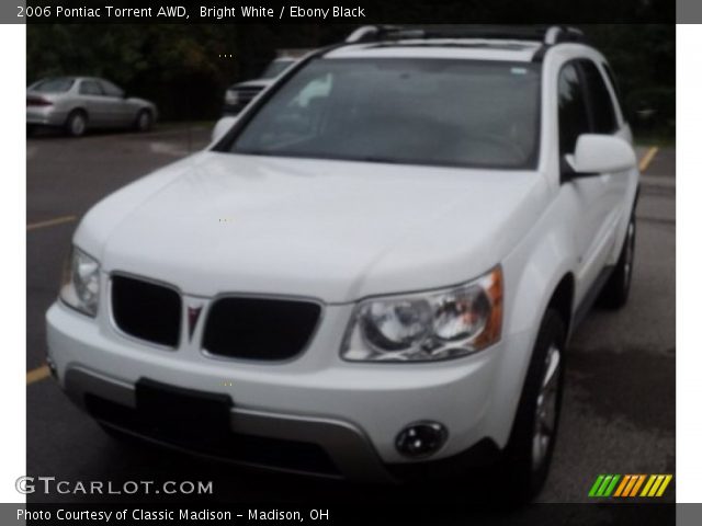 2006 Pontiac Torrent AWD in Bright White