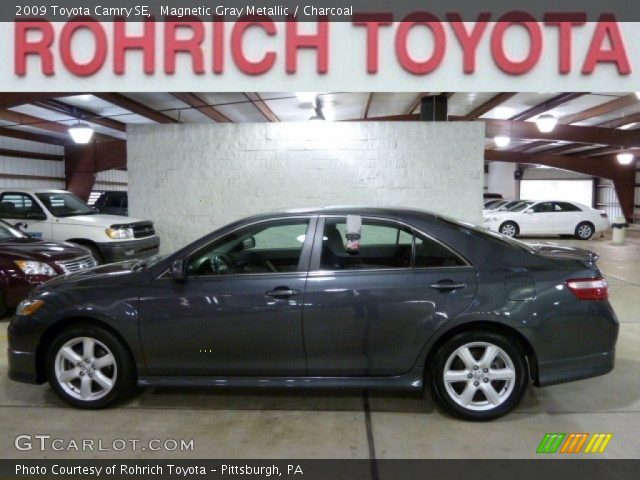 2009 Toyota Camry SE in Magnetic Gray Metallic