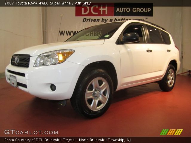 2007 Toyota RAV4 4WD in Super White