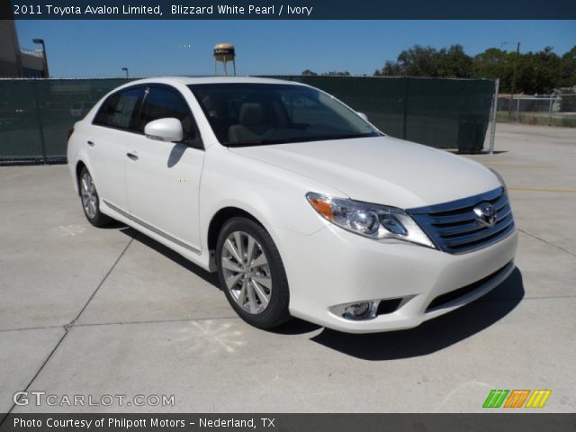 2011 Toyota Avalon Limited in Blizzard White Pearl