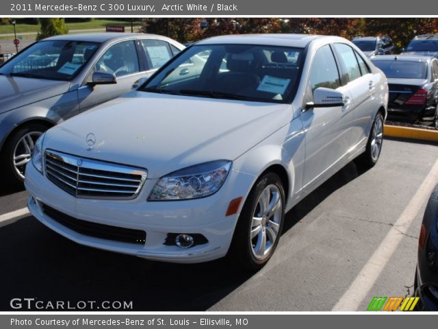 2011 Mercedes-Benz C 300 Luxury in Arctic White