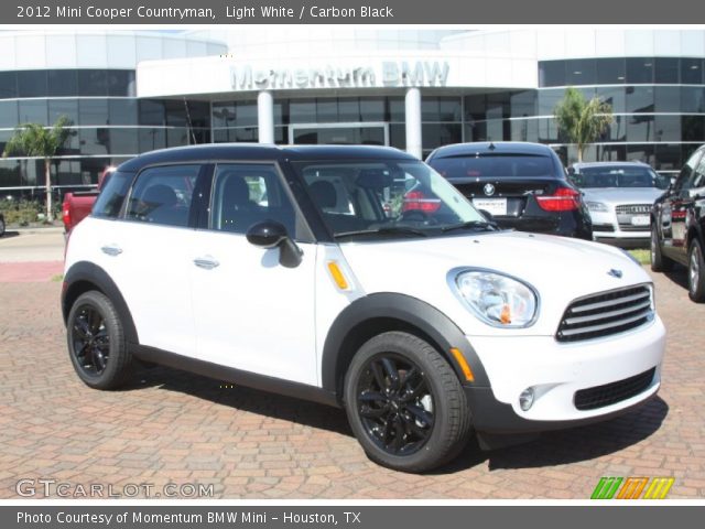 2012 Mini Cooper Countryman in Light White