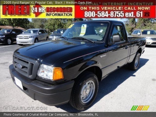 2005 Ford Ranger XL Regular Cab in Black