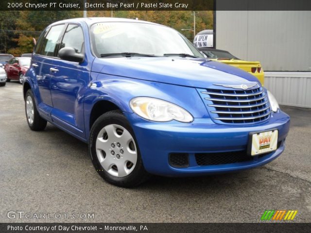 2006 Chrysler PT Cruiser  in Electric Blue Pearl