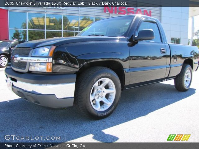 2005 Chevrolet Silverado 1500 Regular Cab in Black