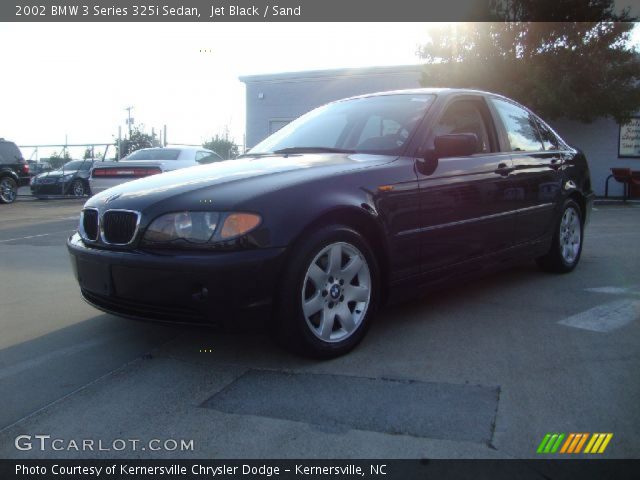 2002 BMW 3 Series 325i Sedan in Jet Black