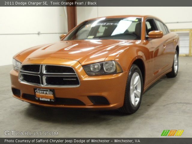 2011 Dodge Charger SE in Toxic Orange Pearl