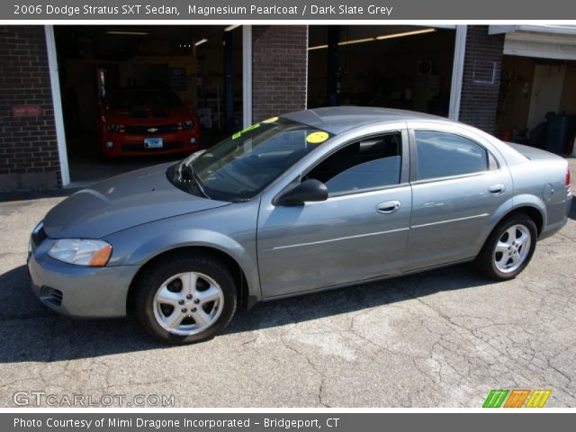 2006 Dodge Stratus SXT Sedan in Magnesium Pearlcoat