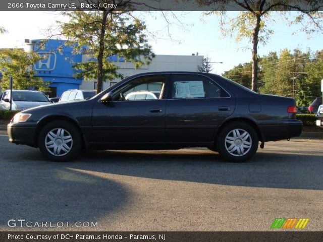 2000 Toyota Camry LE in Black